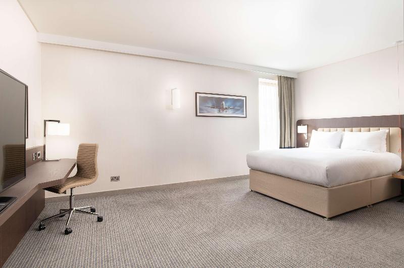 Hilton London Gatwick Airport image