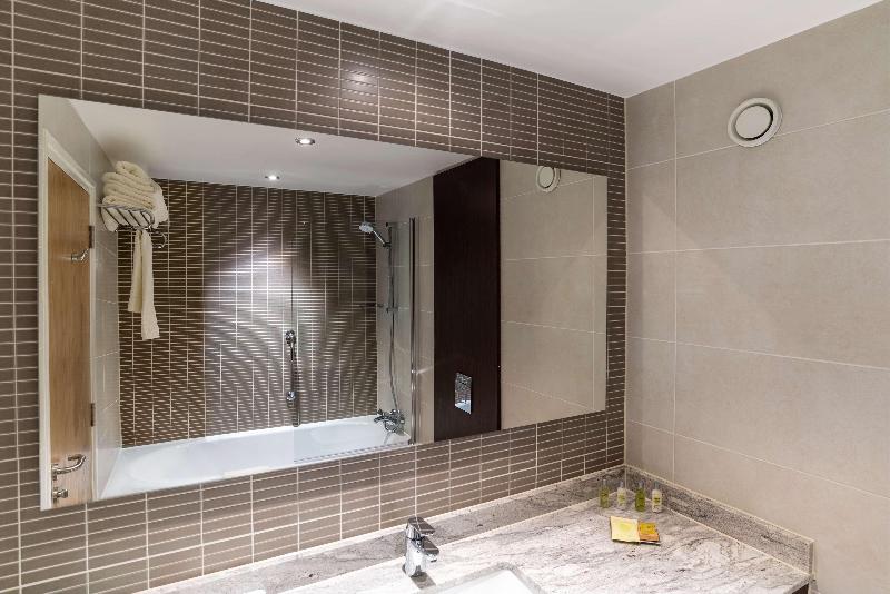 Hilton London Gatwick Airport image