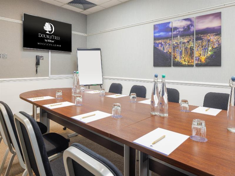 DoubleTree by Hilton Manchester Airport image