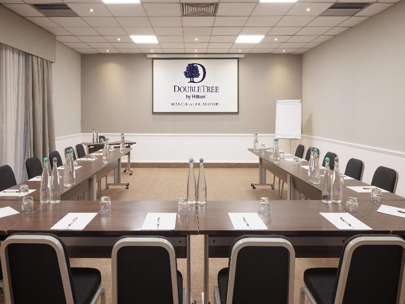 DoubleTree by Hilton Manchester Airport image