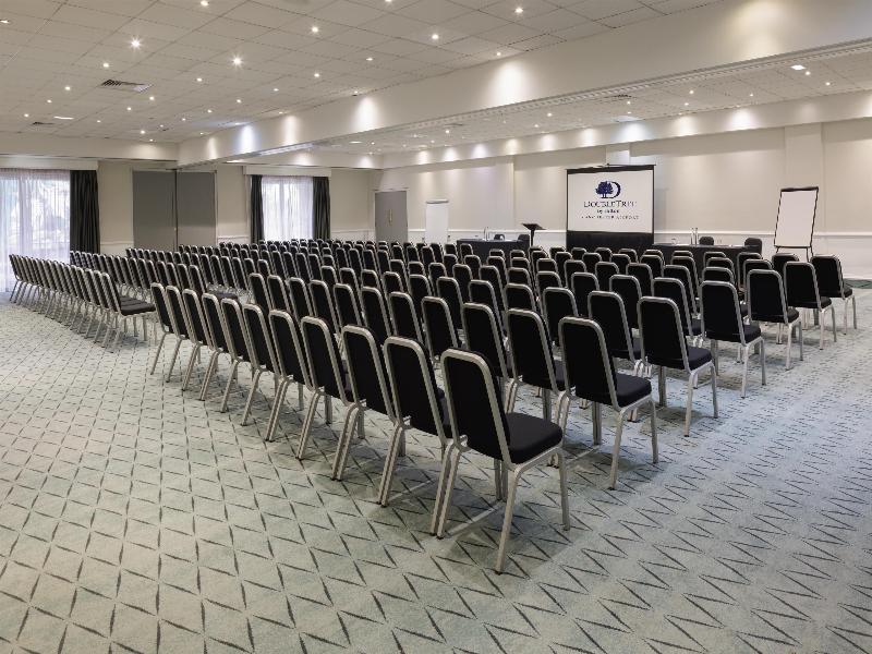 DoubleTree by Hilton Manchester Airport image