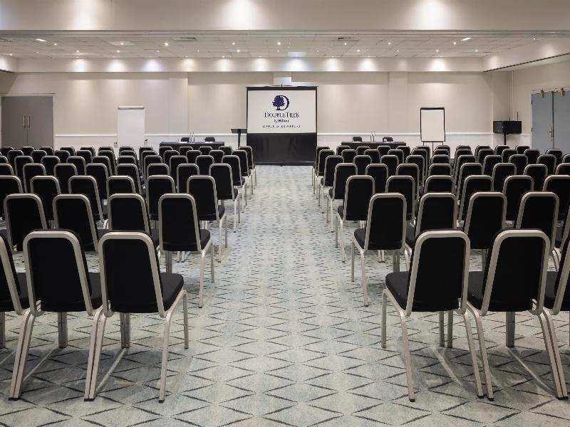 DoubleTree by Hilton Manchester Airport image