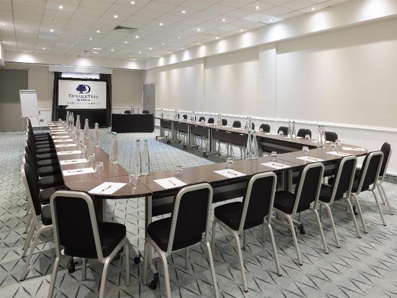 DoubleTree by Hilton Manchester Airport image