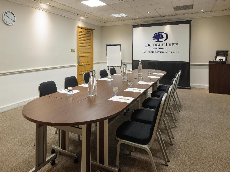 DoubleTree by Hilton Manchester Airport image