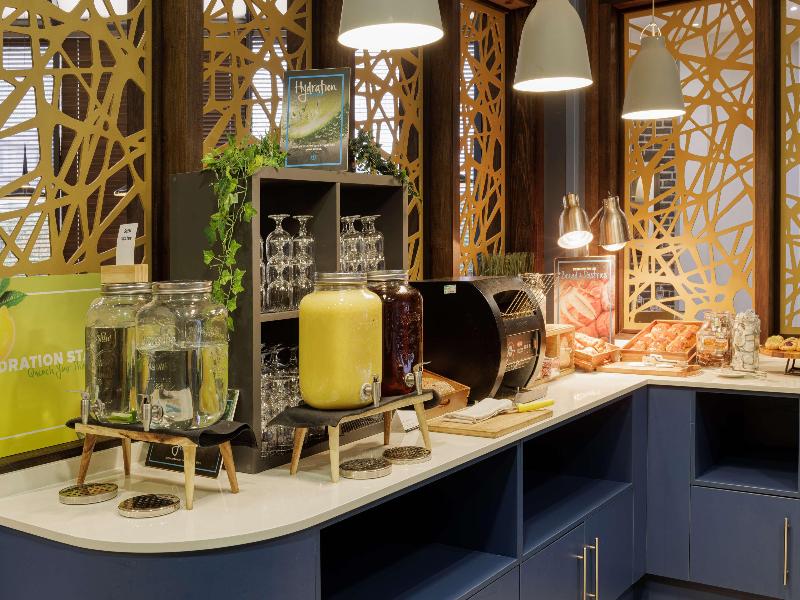 DoubleTree by Hilton Manchester Airport image