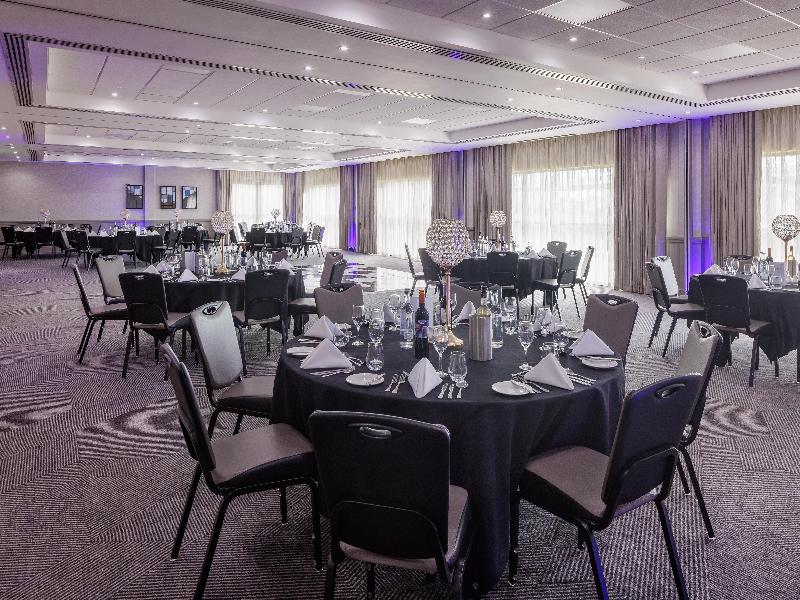 Doubletree by Hilton Edinburgh Airport image
