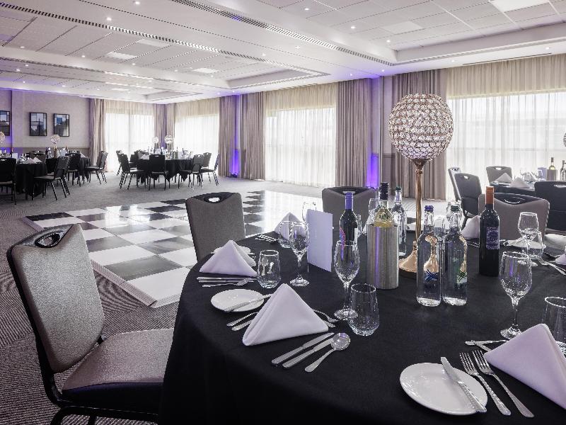 Doubletree by Hilton Edinburgh Airport image