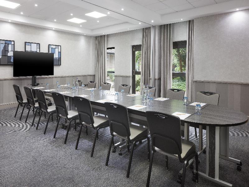 Doubletree by Hilton Edinburgh Airport image