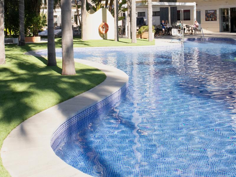 Daniya Denia Spa and Business image