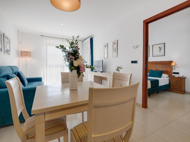 Daniya Denia Spa and Business image
