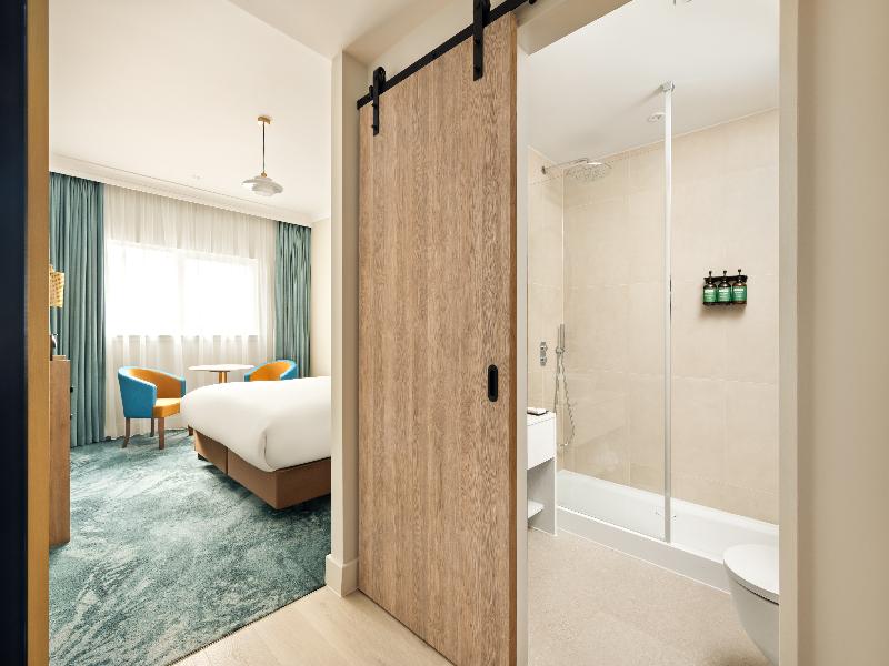 Crowne Plaza Gerrards Cross image