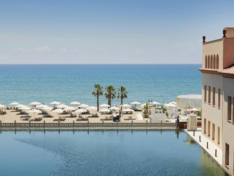 Le Meridien Ra Beach Hotel & Spa image