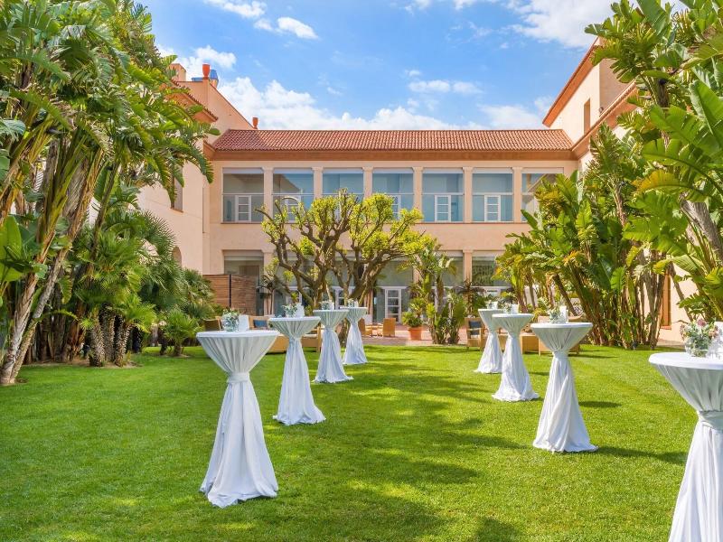 Le Meridien Ra Beach Hotel & Spa image