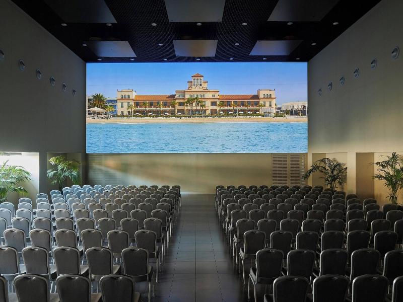 Le Meridien Ra Beach Hotel & Spa image