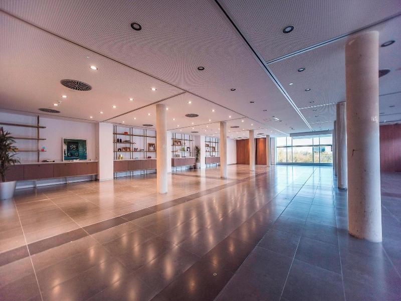 Le Meridien Ra Beach Hotel & Spa image