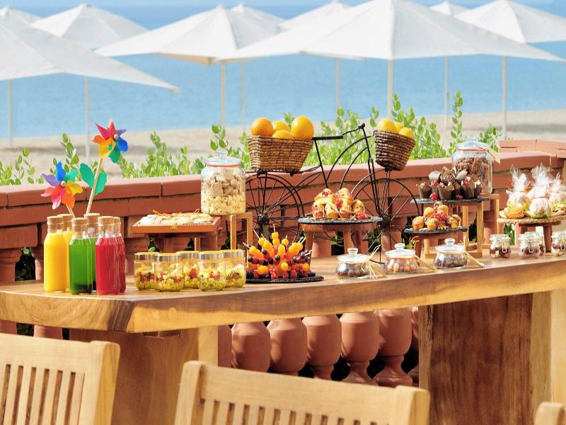 Le Meridien Ra Beach Hotel & Spa image