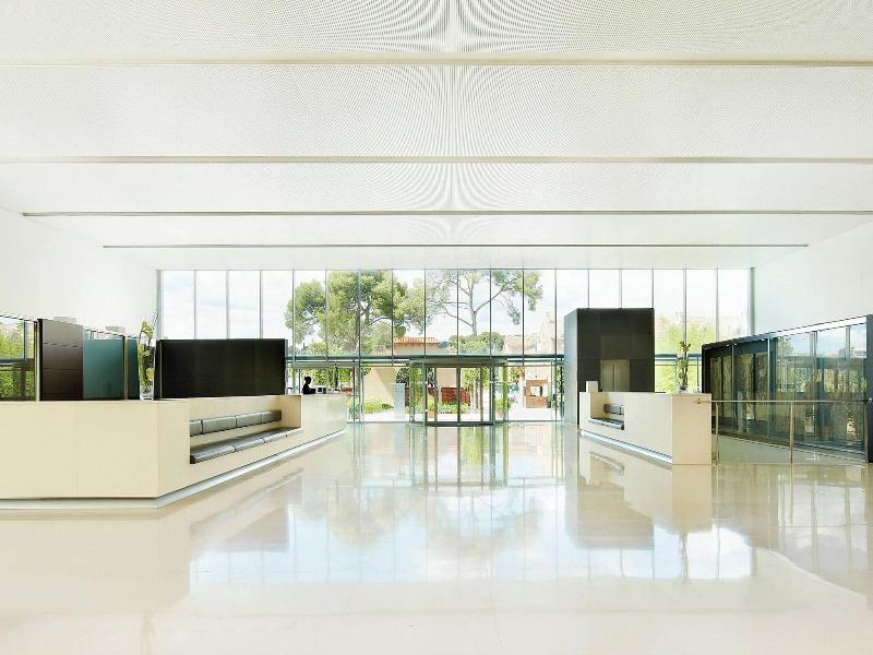 Le Meridien Ra Beach Hotel & Spa image