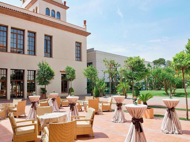 Le Meridien Ra Beach Hotel & Spa image