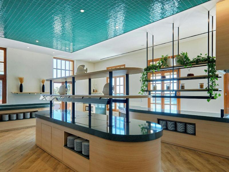 Le Meridien Ra Beach Hotel & Spa image