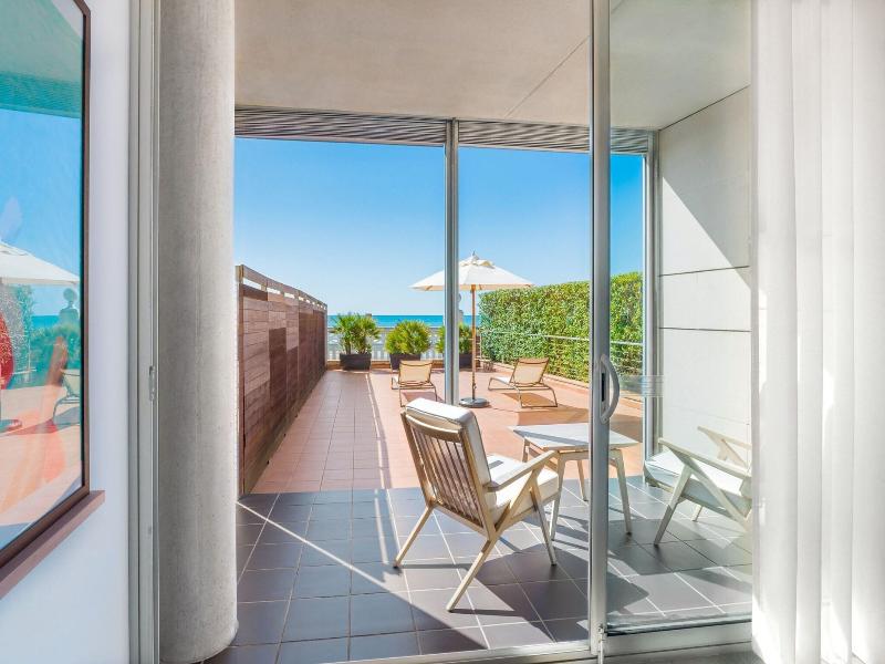 Le Meridien Ra Beach Hotel & Spa image