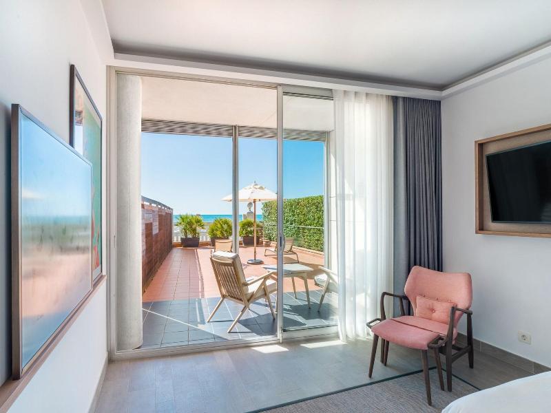 Le Meridien Ra Beach Hotel & Spa image