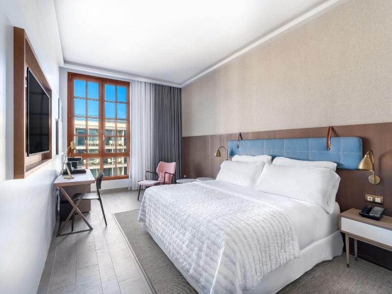 Le Meridien Ra Beach Hotel & Spa image