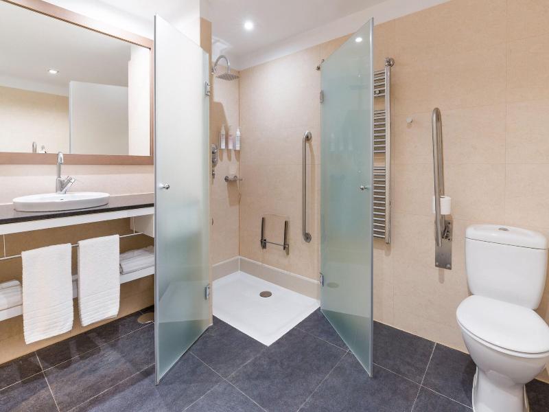 Le Meridien Ra Beach Hotel & Spa image