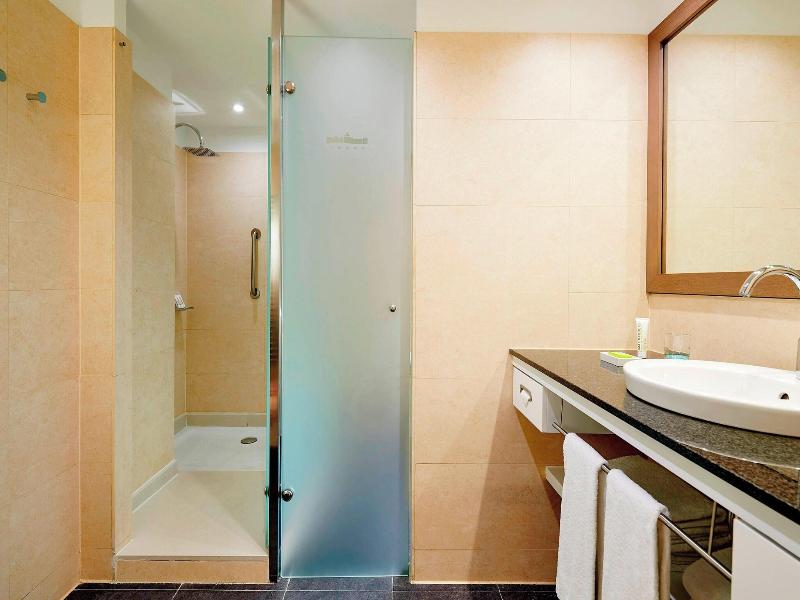 Le Meridien Ra Beach Hotel & Spa image