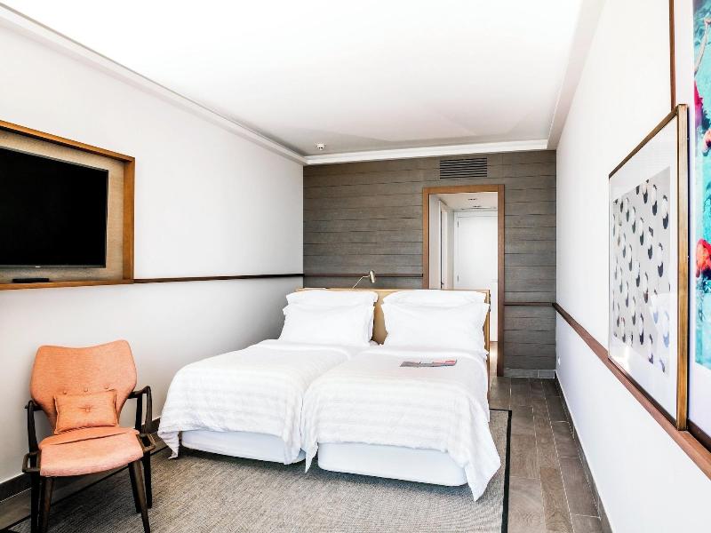 Le Meridien Ra Beach Hotel & Spa image
