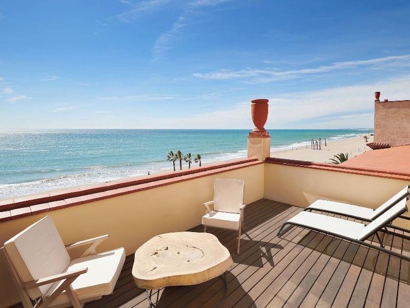 Le Meridien Ra Beach Hotel & Spa image