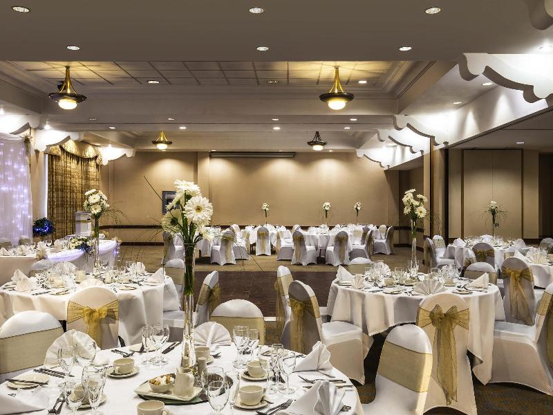 Mercure Dartford Brands Hatch Hotel & Spa image