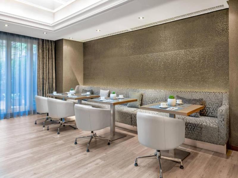 B&B HOTEL Vitoria General Álava image