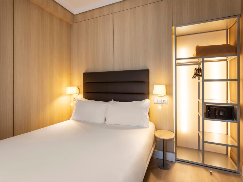 B&B HOTEL Vitoria General Álava image