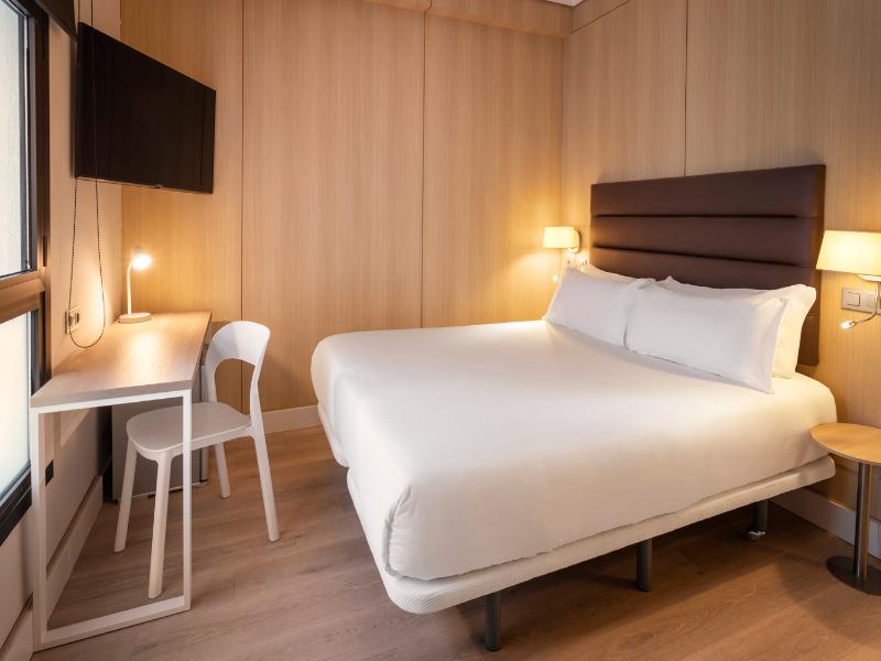 B&B HOTEL Vitoria General Álava image