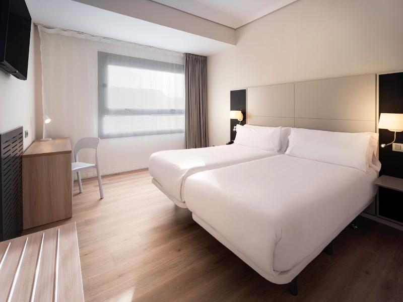 B&B HOTEL Vitoria General Álava image