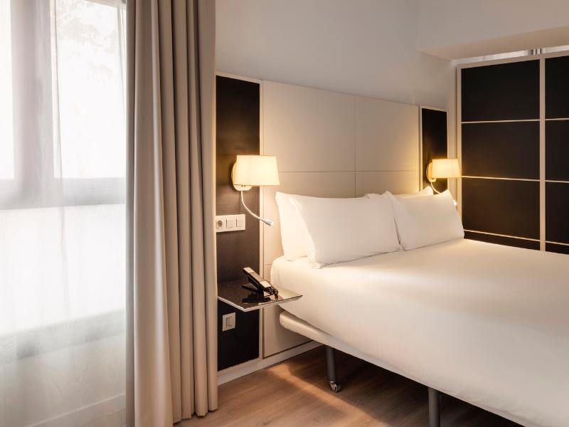 B&B HOTEL Vitoria General Álava image