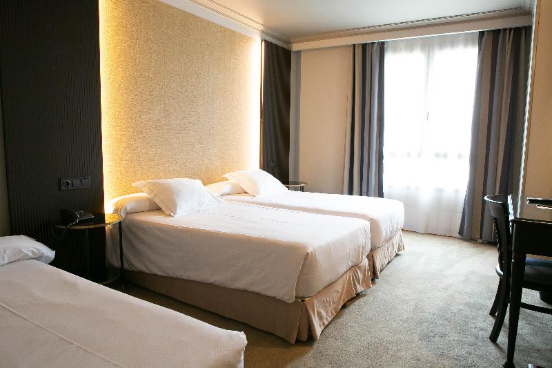 Bed room
