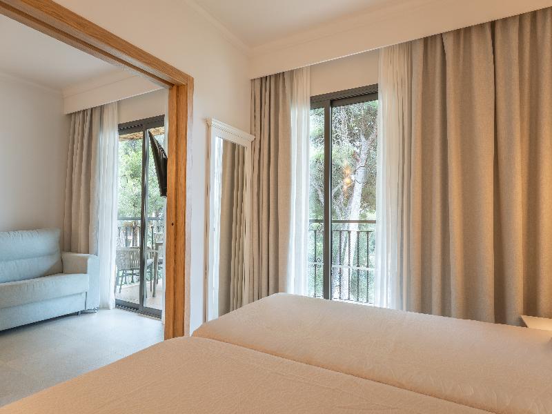 Caprice Vell Marí Hotel & Resort image