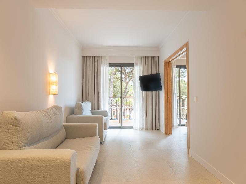 Caprice Vell Marí Hotel & Resort image