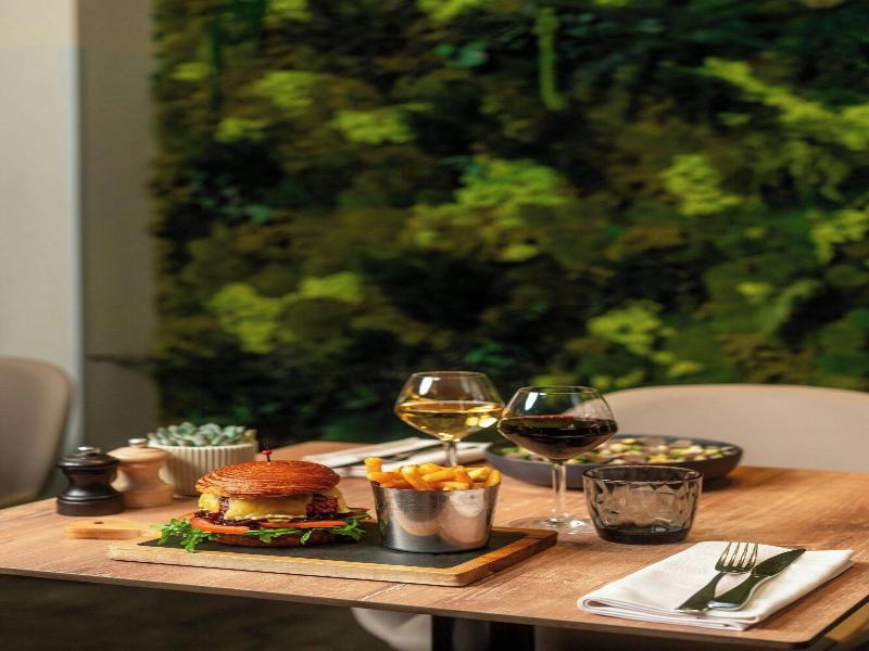 Sheraton Paris Charles de Gaulle Airport Hotel image