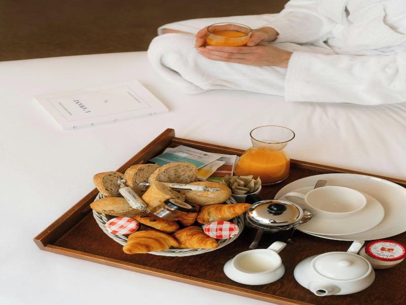 Sheraton Paris Charles de Gaulle Airport Hotel image