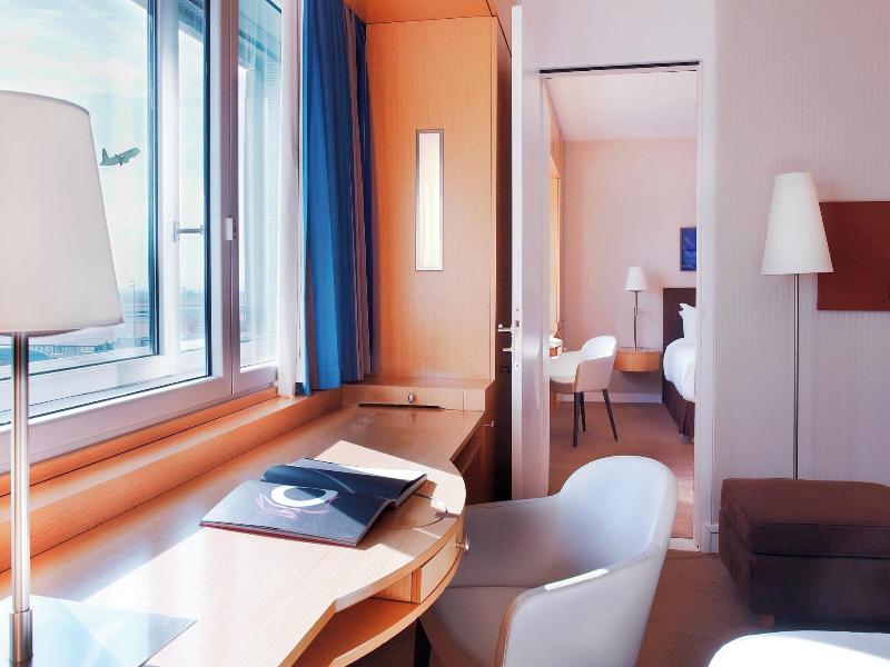 Sheraton Paris Charles de Gaulle Airport Hotel image