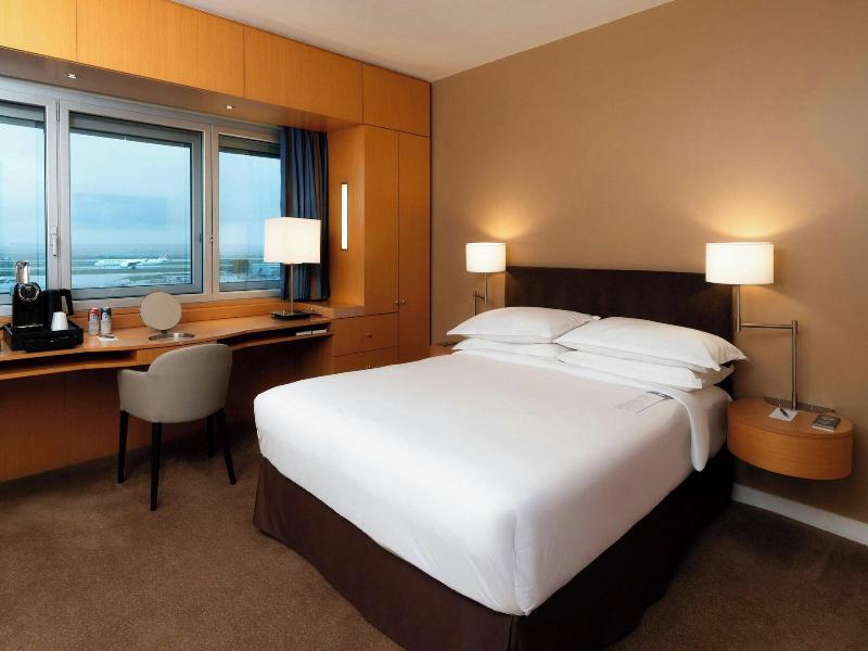 Sheraton Paris Charles de Gaulle Airport Hotel image