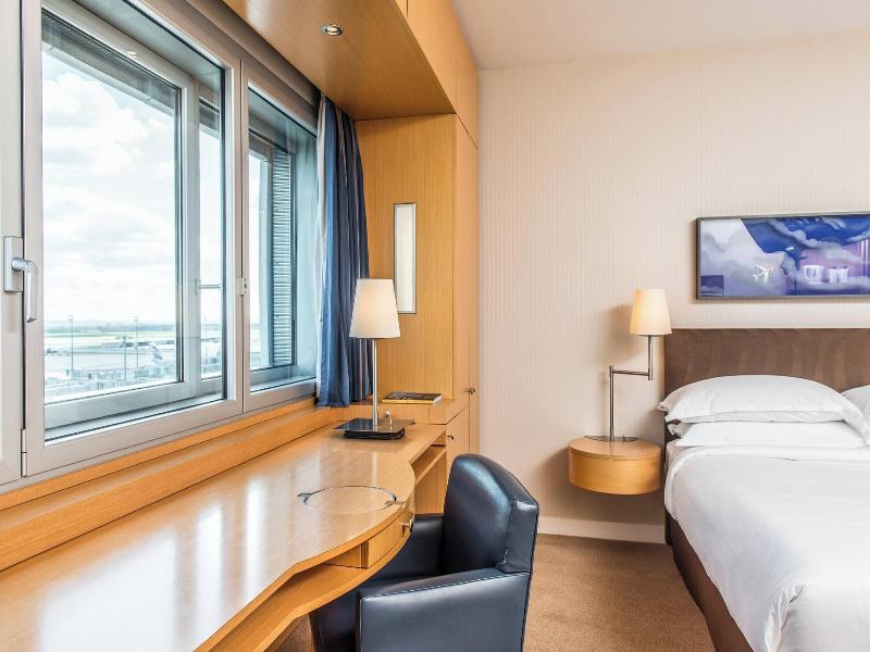 Sheraton Paris Charles de Gaulle Airport Hotel image
