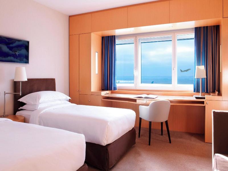 Sheraton Paris Charles de Gaulle Airport Hotel image