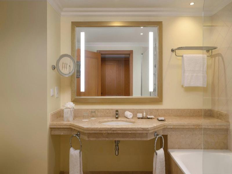 Marriott Praia D'El Rey Golf & Beach Resort image