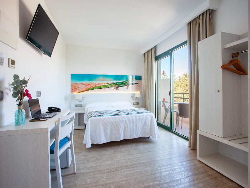 Hotel Rosales Formentera image