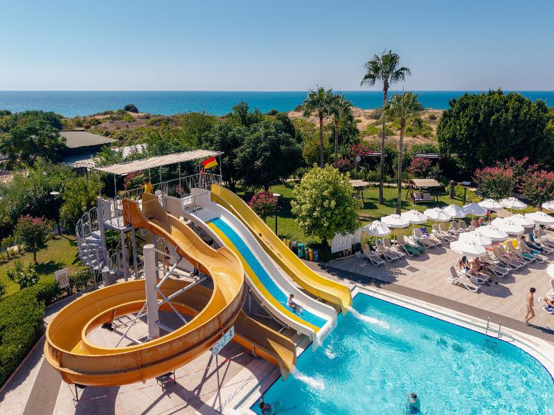 Side Star Resort