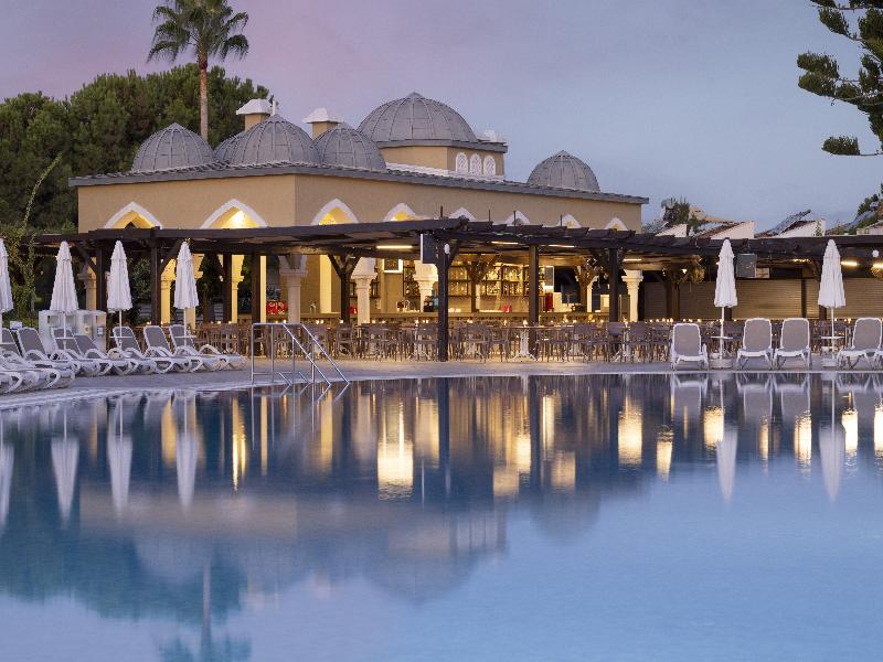 Side Star Resort