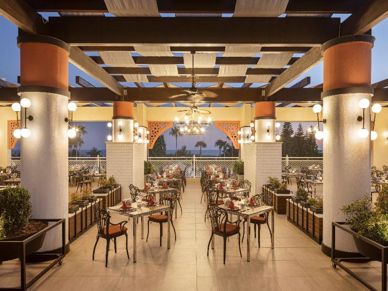 Side Star Resort